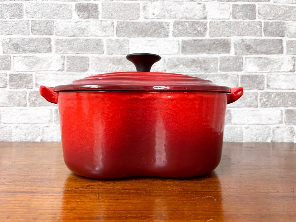 ルクルーゼ LE CREUSET ココットダムール COCOTTE D'AMOUR 両手鍋 ハート型 鋳物 チェリーレッド 1.9L フランス製 未使用品 ●