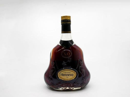 ヘネシー Hennessy XO コニャック COGNAC ブランデー 金キャップ 700ml 40度 古酒 未開栓 元箱付き ●