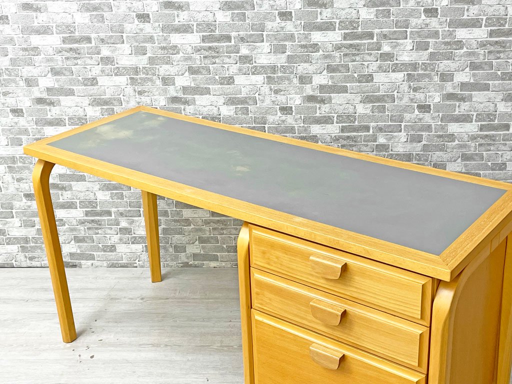 マグナスオルセン Magnus Olesen デスク 片袖机 リノリウム × ビーチ材 W130cm 抽斗 ファイリングドロワー R・ティエセン＆J・ソーレンセン 北欧 デンマーク ●