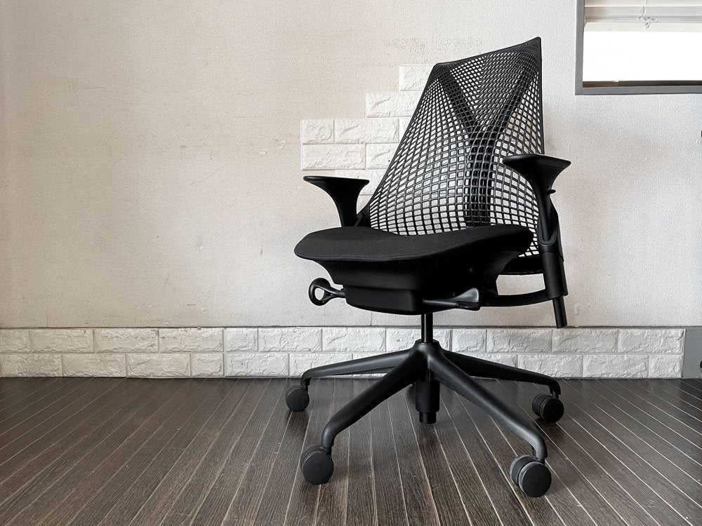 ハーマンミラー Herman Miller セイルチェア SAYL CHAIR デスクチェア オフィスチェア ブラック ミドルバック イヴ・ベアール 定価￥104,500- ◎