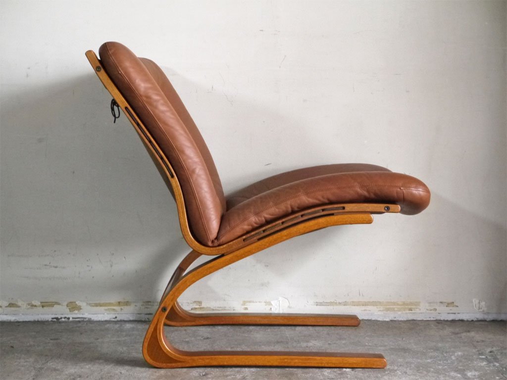 リボ・リッケン Rybo Rykken ケングーチェア Kengu Chair チーク材 ラウンジチェア レザー ノルウェー 北欧ビンテージ C ■