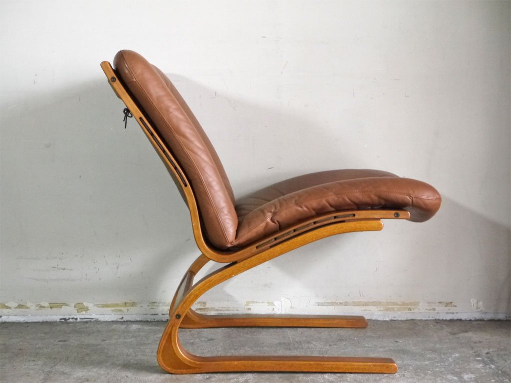 リボ・リッケン Rybo Rykken ケングーチェア Kengu Chair チーク材 ラウンジチェア レザー ノルウェー 北欧ビンテージ A ■