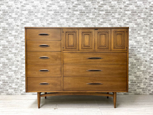 ブロイヒル Broyhill Sculptra マグナ ドレッサーチェスト MAGNA Dresser Chest ウォールナット材 サイドボード USビンテージ ミッドセンチュリー ●