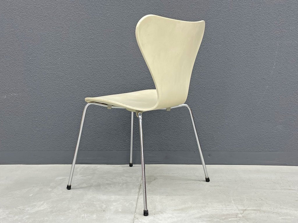 フリッツハンセン Fritz Hansen セブンチェア ダイニングチェア スタッキングチェア ラッカー仕上げ ホワイト アルネ・ヤコブセン デンマーク 北欧家具 B 〓