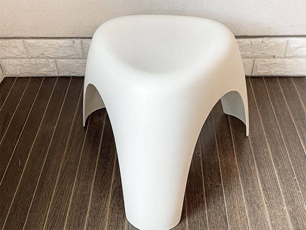 ヴィトラ vitra. エレファントスツール Elephant Stool ポリプロピレン製 ホワイト 柳宗理 ミッドセンチュリー 定価￥17,600- MoMA 永久収蔵品 ◎