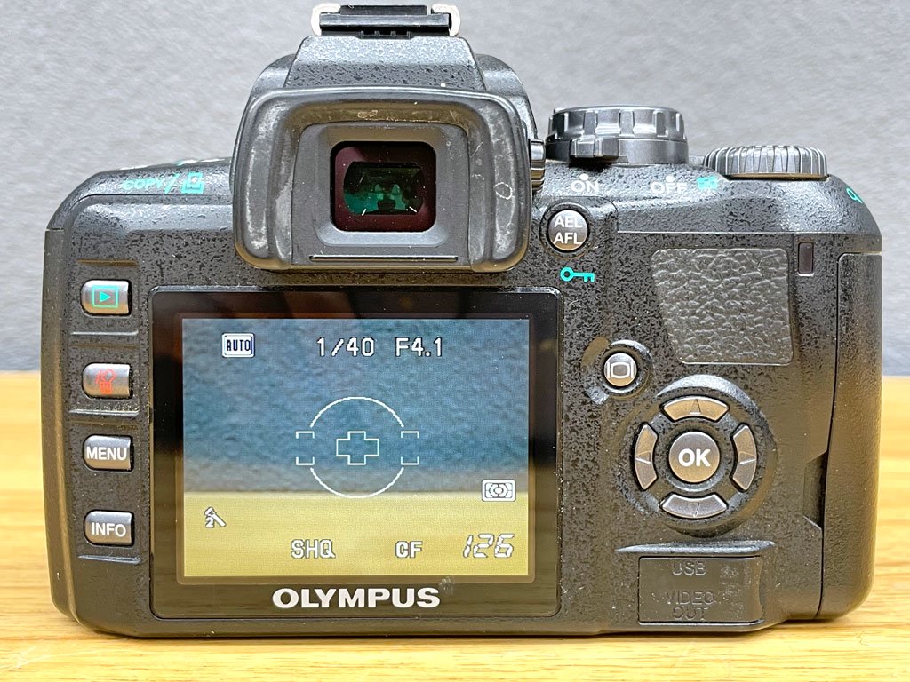 オリンパス OLYMPUS デジタル一眼レフカメラ E-410 標準ズームレンズキット+デジタル35ｍｍマクロレンズ 電源付属品 取説 完動品 〓