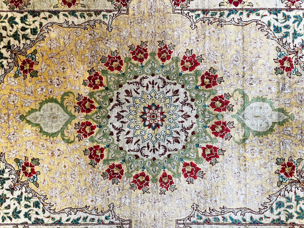 ペルシャ絨毯 Persian Rug クム産 90×60cm キッチンマット 玄関マット ラグ シルク100％ 手織り イラン ◎