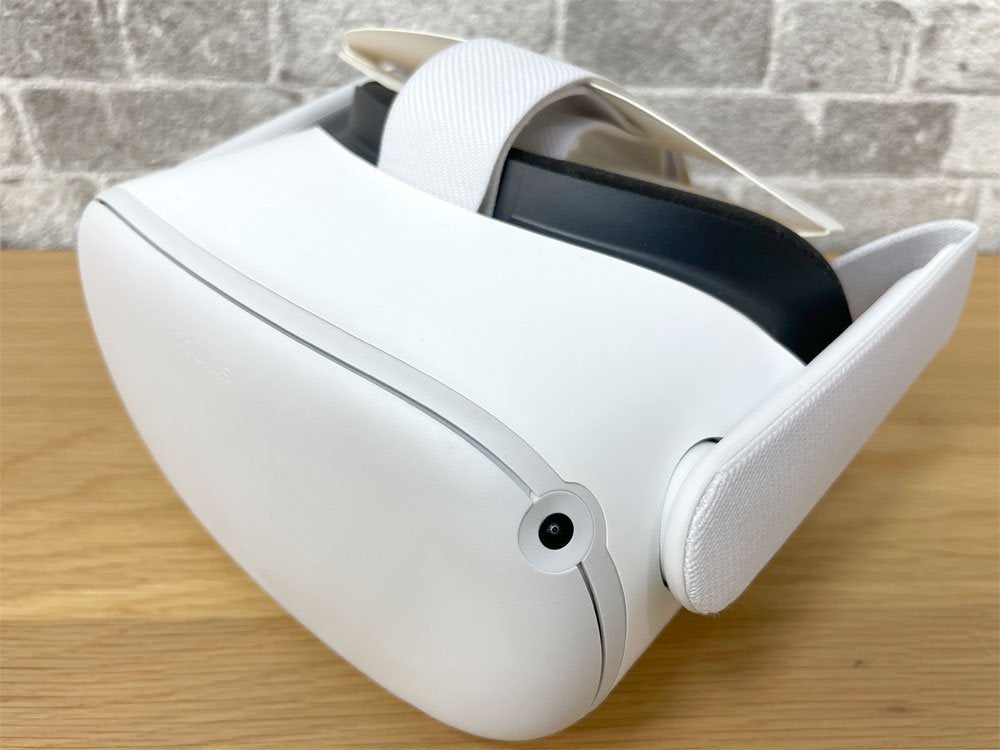 オキュラスクエスト 2 Oculus Quest 2 ワイヤレス オールインワン VR ヘッドセット 64GB 美品 Meta Quest 2 旧モデル ●