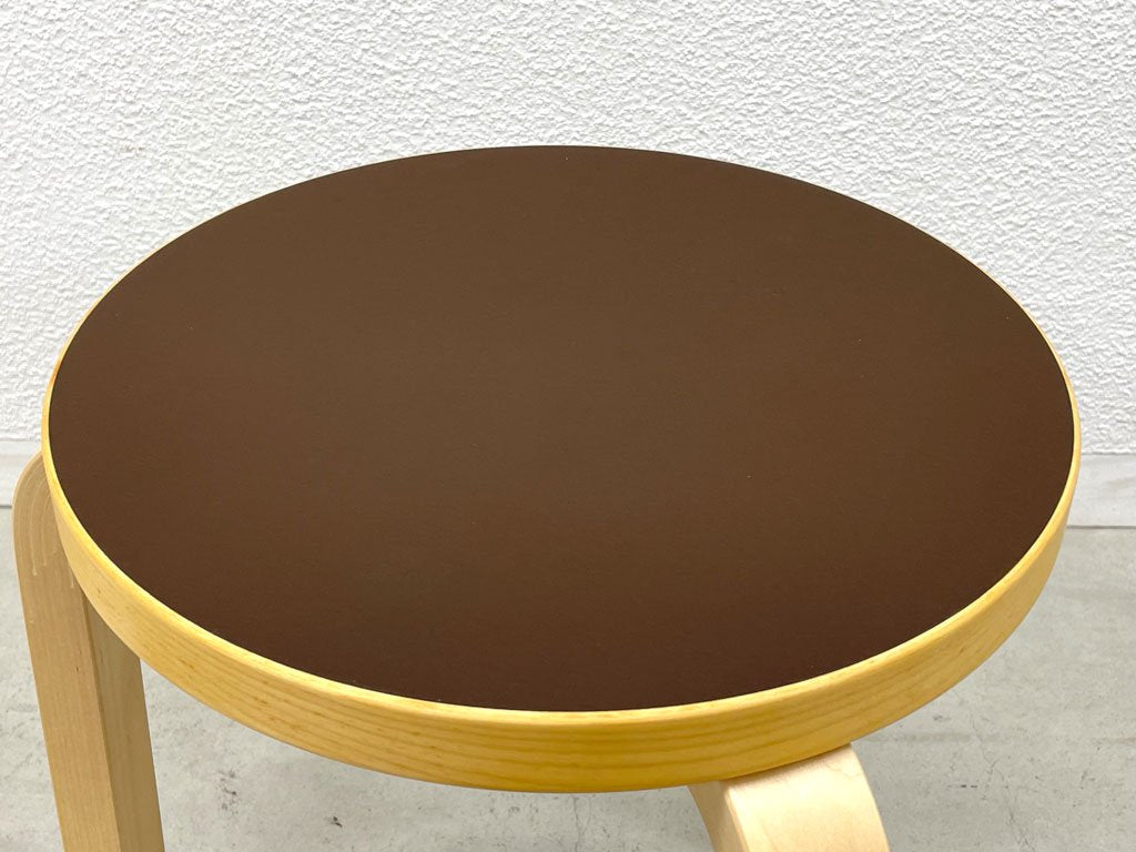 アルテック artek スツール60 Stool60 80周年記念モデル スツール 3本脚 リノリウム scope別注 アルヴァ・アアルト 箱付 コーヒー フィンランド 〓