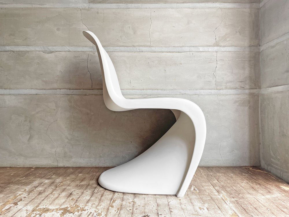 ヴィトラ vitra パントンチェア Panton Chair ホワイト ヴェルナー・パントン Verner Panton スタッキングチェア スペースエイジ ミッドセンチュリー ♪