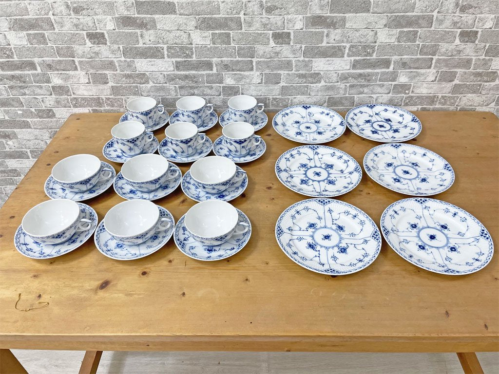 ロイヤルコペンハーゲン ROYAL COPENHAGEN ブルーフルーテッド ハーフレース コーヒー ティー カップ&ソーサー C&S 19cm プレート 計18点セット 北欧食器 デンマーク ●