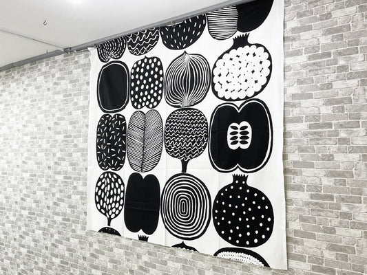 マリメッコ marimekko ヴァトゥルスカ VATRUSKA プロダクト用 ファブリック 生地 134×145cm Aino-Maija Metsola フィンランド 廃番 ●