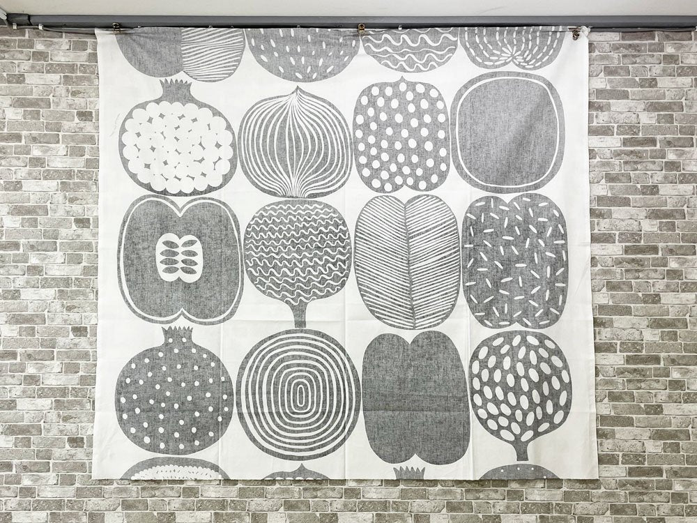 マリメッコ marimekko ヴァトゥルスカ VATRUSKA プロダクト用 ファブリック 生地 134×145cm Aino-Maija Metsola フィンランド 廃番 ●