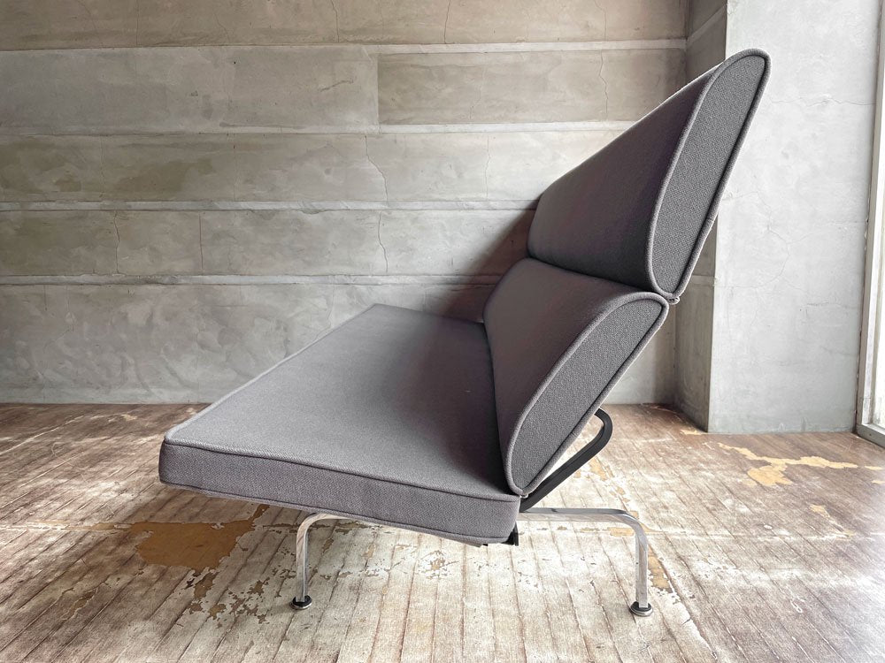 ハーマンミラー Herman Miller イームズソファ コンパクト 3Pソファ 3人掛けソファ グレー C&R. イームズ MoMA 参考価格\1,083,500-♪