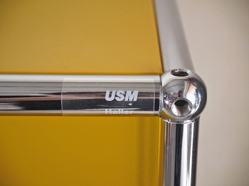 USMハラー USM Haller モジュラーファニチャー ハラーシステム キャビネット ゴールデンイエロー 1列3段 ドロップダウンドア エクステンションドア キャスター ■