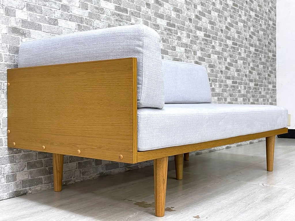 モモナチュラル Momo Natural デイ ソファ ミニ DAY SOFA MINI ベンチ 片アーム オーク材 グレー系ファブリック カバーリング W137 定価￥68,000- ●