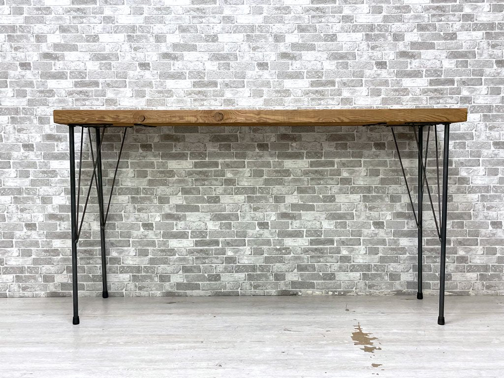 無垢材天板 × アイアンレッグ デスク ワークテーブル コンソール 作業台 工業系 インダストリアル 店舗什器 リメイク家具 W135.5cm ●