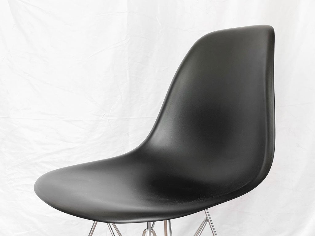 ハーマンミラー Herman Miller × ヴィトラ vitra. Wネーム サイドシェルチェア エッフェルベース ポリプロピレン製 ブラック C&R イームズ ミッドセンチュリー ◇