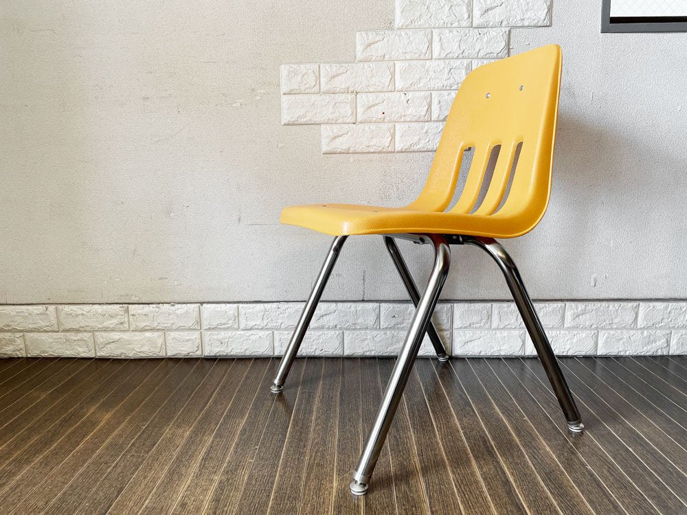 バルコ VIRCO チェア 9000 Chair スタッキングチェア パンプキン プラスチックシート × スチール脚 米国家具 ミッドセンチュリーデザイン 定価￥21,450- ◎