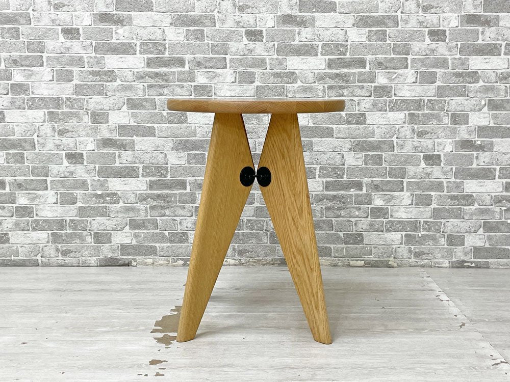 ヴィトラ Vitra タブレソルベイ Tabouret Solvay タブレボワ Bois スツール オーク無垢材 ジャン・プルーヴェ Jean Prouve 参考定価101,200円 ●