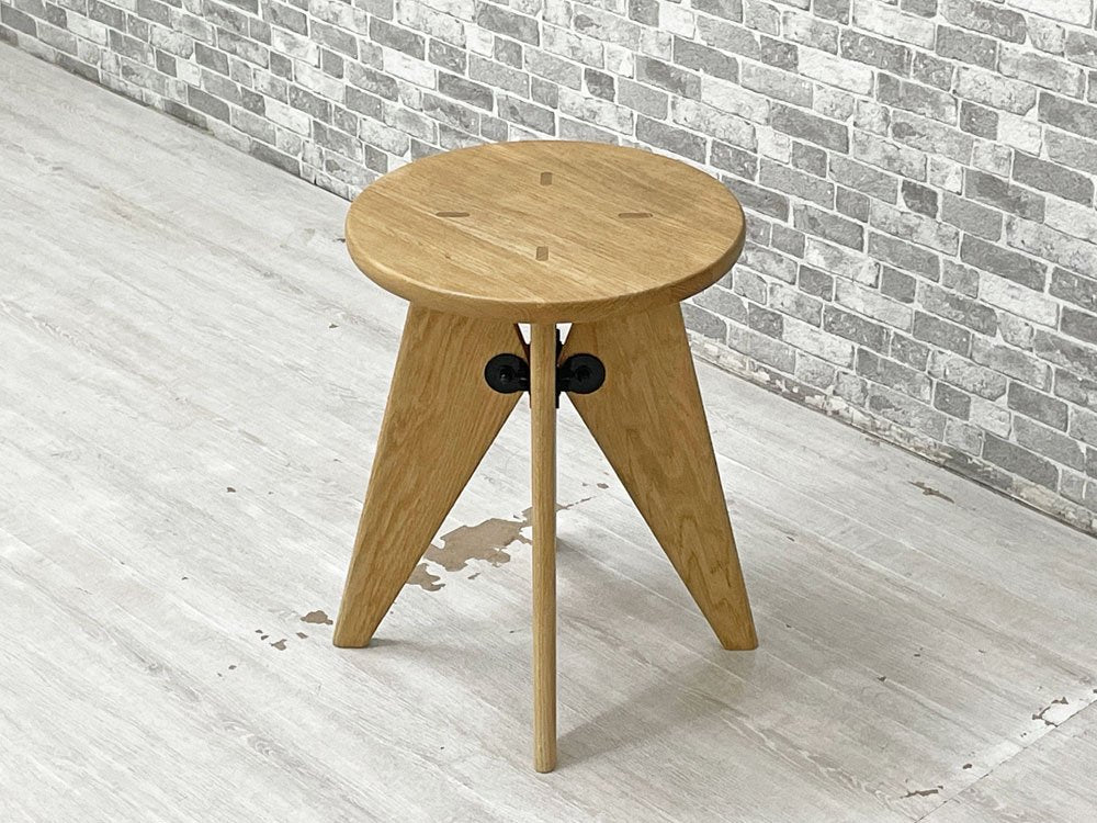 ヴィトラ Vitra タブレソルベイ Tabouret Solvay タブレボワ Bois スツール オーク無垢材 ジャン・プルーヴェ Jean Prouve 参考定価101,200円 ●