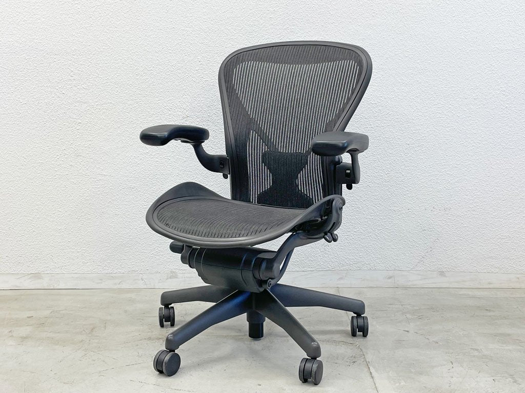 ハーマンミラー Herman Miller アーロンチェア Bサイズ フル装備 ポスチャーフィット デスクチェア バナナクッション・ポスチャーフィットパッド新品交換 〓