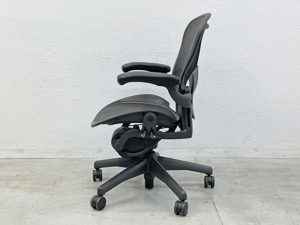 ハーマンミラー Herman Miller アーロンチェア Bサイズ フル装備 ポスチャーフィット デスクチェア バナナクッション・ポスチャーフィットパッド新品交換 〓