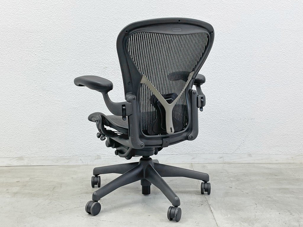 ハーマンミラー Herman Miller アーロンチェア Bサイズ フル装備 ポスチャーフィット デスクチェア バナナクッション・ポスチャーフィットパッド新品交換 〓