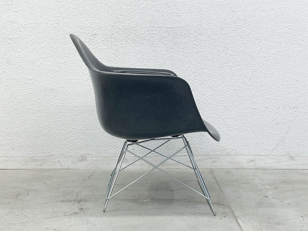 ハーマンミラー Herman Miller アームシェルチェア LAR 現行FRP製 キャッツクレイドル ラウンジベース ブラック C&R イームズ ミッドセンチュリー 〓