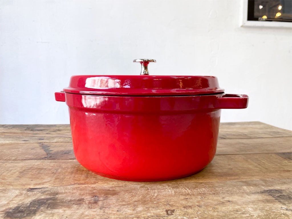 ストウブ STAUB ピコ ココットラウンド 両手鍋 ホーロー鍋 チェリー 24cm ★