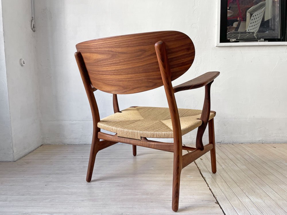 カールハンセン&サン Carl Hansen & Son CH22 ラウンジチェア ウォールナット材オイル仕上げ 美品 ※別売レザークッション付き ハンス・J・ウェグナー デンマーク 美品 ★