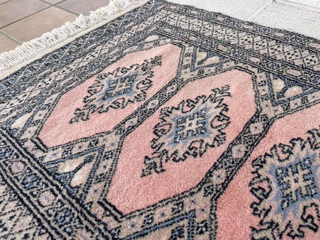 ビンテージラグ vintage rug トライバルラグ ウール 手織り ジャルダン柄 サーモンピンク アフガニスタン 約138×78cm ◇