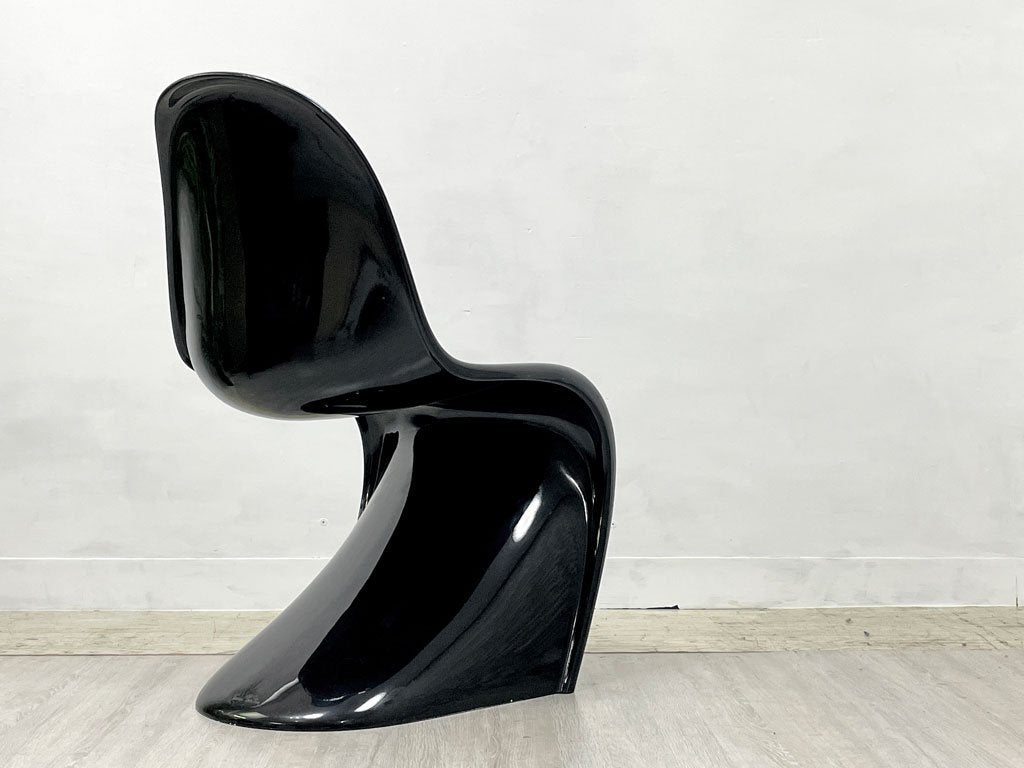 ヴィトラ vitra パントンチェア クラシック ヴェルナーパントン Verner Panton FRP製 ブラック スペースエイジ ミッドセンチュリー ●