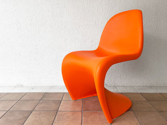 ヴィトラ vitra. パントンチェア Panton Chair オレンジ ヴェルナー・パントン Verner Panton スタッキングチェア ミッドセンチュリー スペースエイジ A ◇