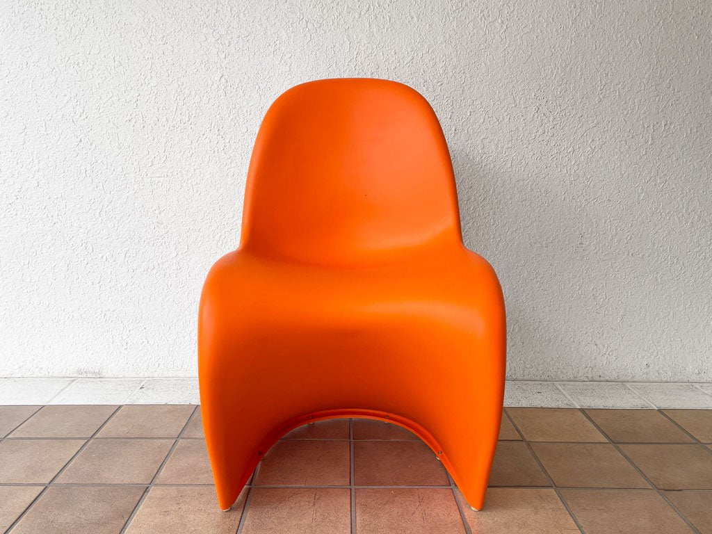 ヴィトラ vitra. パントンチェア Panton Chair オレンジ ヴェルナー・パントン Verner Panton スタッキングチェア ミッドセンチュリー スペースエイジ A ◇