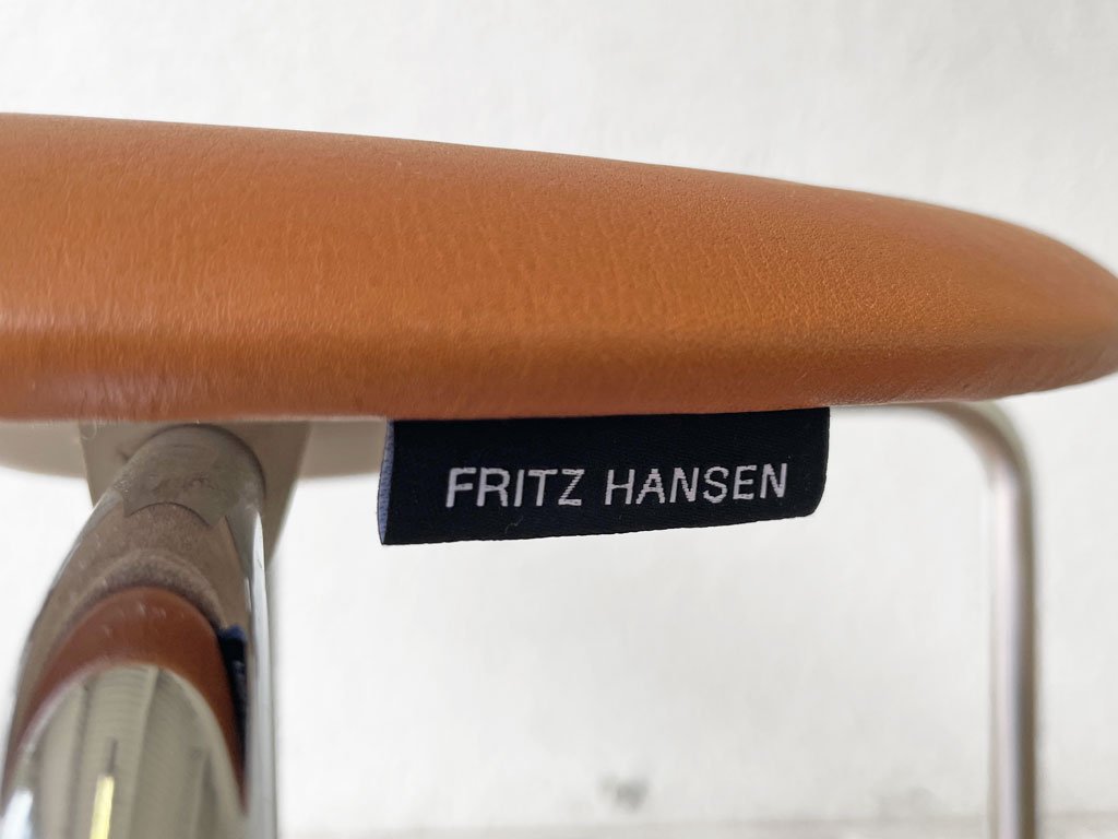 フリッツハンセン Fritz Hansen 3170 ドットスツール ワイルドレザー ウォルナットカラー 4本脚 アルネ・ヤコブセン Arne Jacobsen デンマーク 北欧家具 ◇