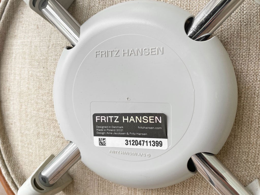 フリッツハンセン Fritz Hansen 3170 ドットスツール ワイルドレザー ウォルナットカラー 4本脚 アルネ・ヤコブセン Arne Jacobsen デンマーク 北欧家具 ◇