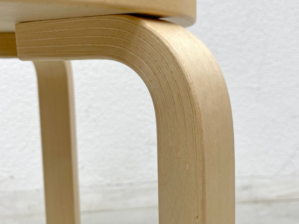 アルテック artek スツール60 Stool60 バーチ材 × ブラックリノリウム 3本脚 アルヴァ・アアルト Alvar Aalto フィンランド 〓