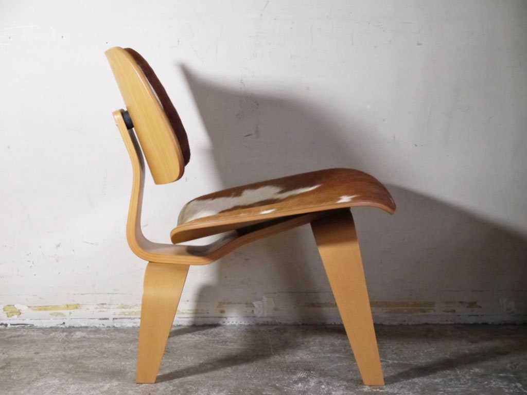 ヴィトラ vitra LCW ラウンジチェア ウッドレッグ Lounge Chair Wood アッシュ カーフスキン C&Rイームズ ミッドセンチュリー ■