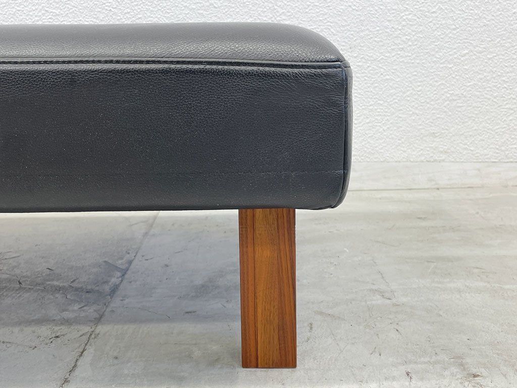 マスターウォール MasterWal アカセ木工 ビーク BEAK オットマン スツール Ottoman Stool レザー 牛革 定価115,000円 〓