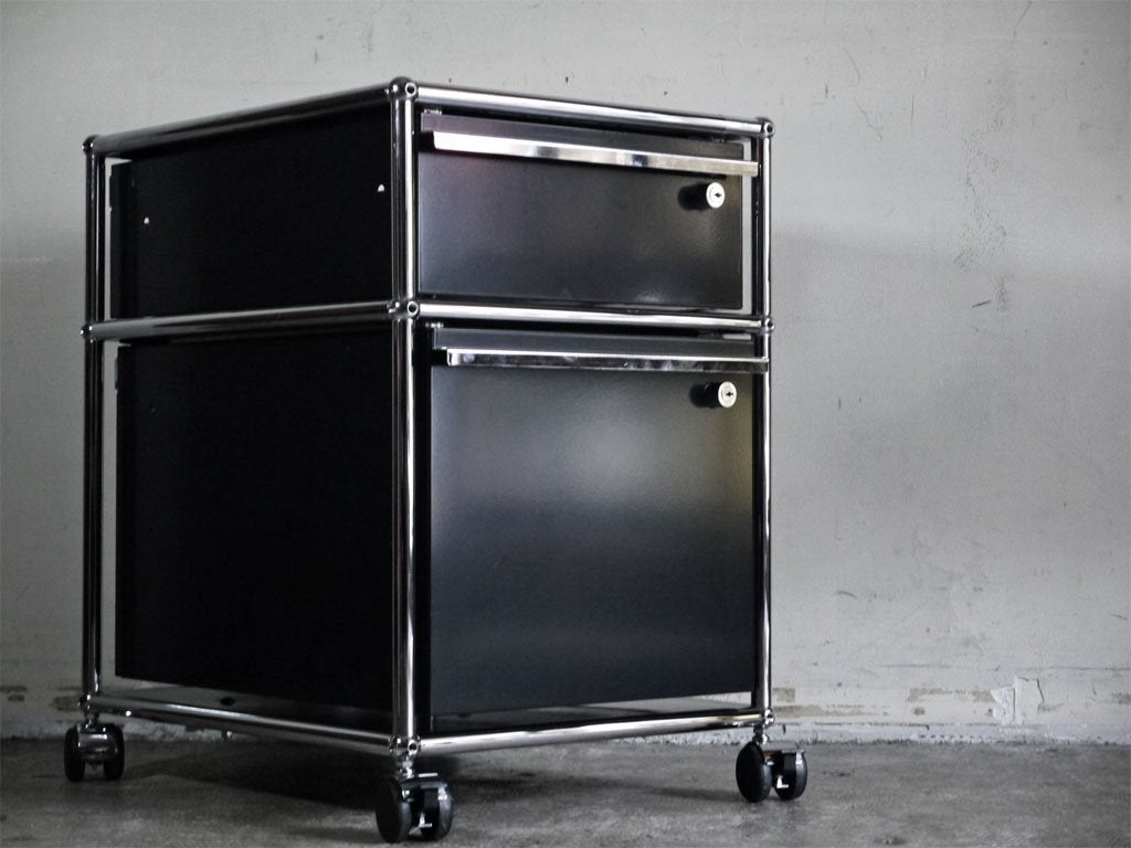 USMハラー USM Haller モジュラーファニチャー Modular Furniture ハラーシステム ロールボーイ デスクワゴン グラファイトブラック ■