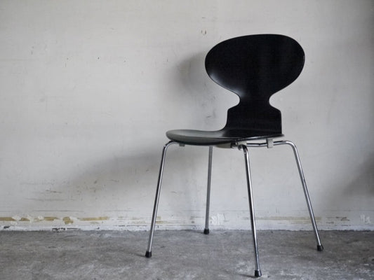 フリッツハンセン Fritz Hansen アントチェア ANT CHAIR アルネ・ヤコブセン ブラック 4本脚 1993年製 ビンテージ 北欧 デンマーク ■