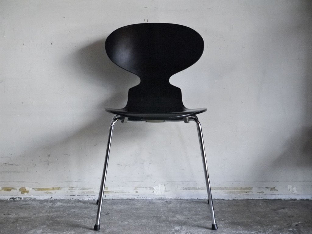 フリッツハンセン Fritz Hansen アントチェア ANT CHAIR アルネ・ヤコブセン ブラック 4本脚 1993年製 ビンテージ 北欧 デンマーク ■