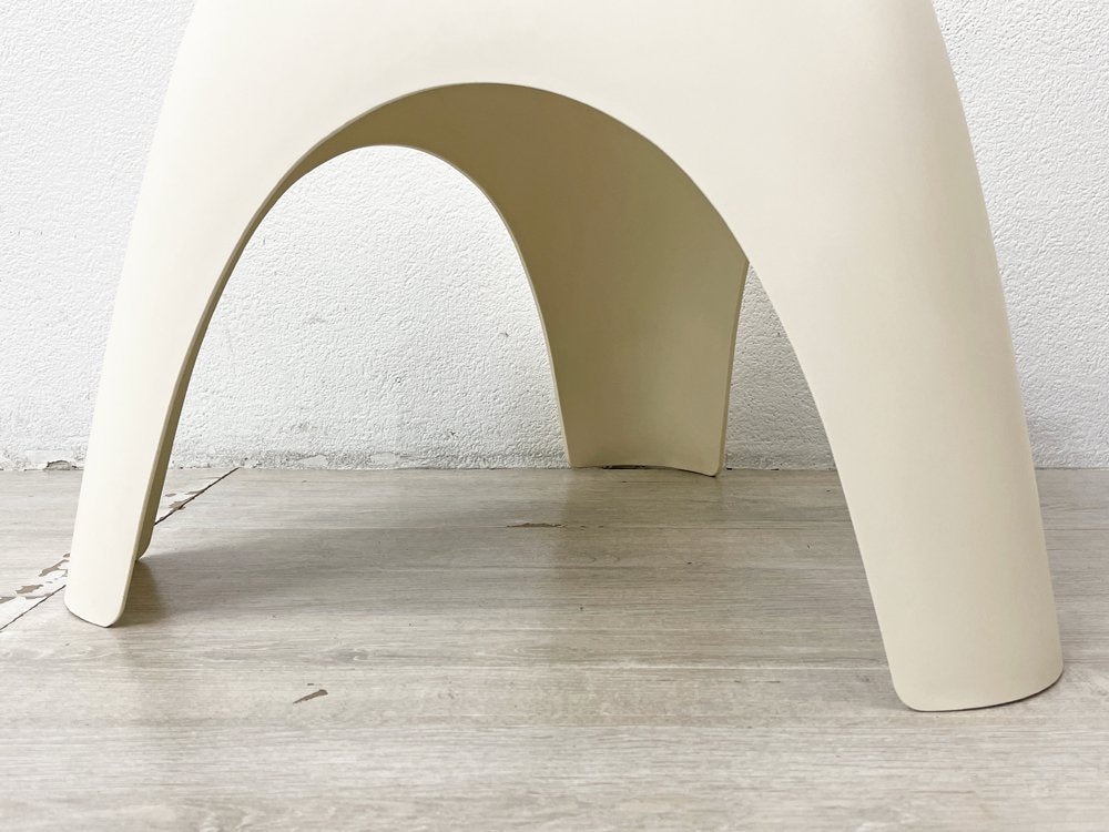 ヴィトラ vitra エレファントスツール Elephant Stool ホワイト ポリプロピレン製 柳宗理 ミッドセンチュリー 名作家具 MoMA 永久収蔵品 ●