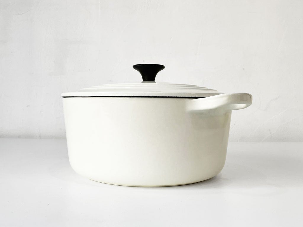 ルクルーゼ LE CREUSET ココットロンド 22cm ホワイト 両手鍋 鋳物 ★