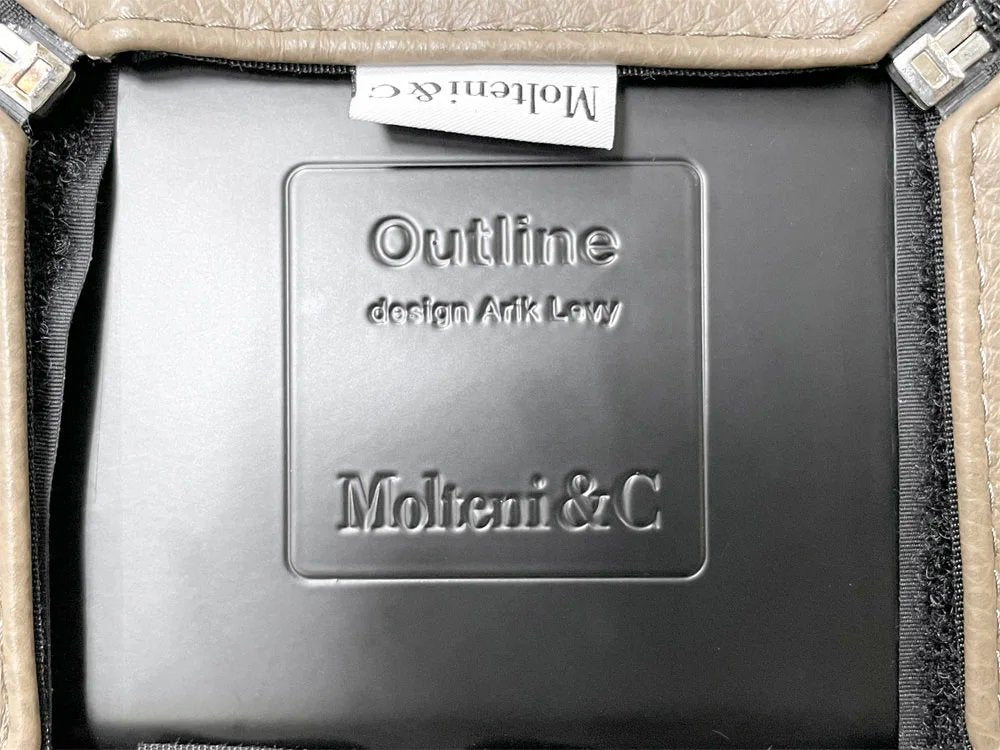 モルテーニ Molteni&C アウトライン OUTLINE ダイニングチェア 本革 フルカバーリング仕様 アリック・レヴィ イタリア モダン 定価￥223,300- E ●