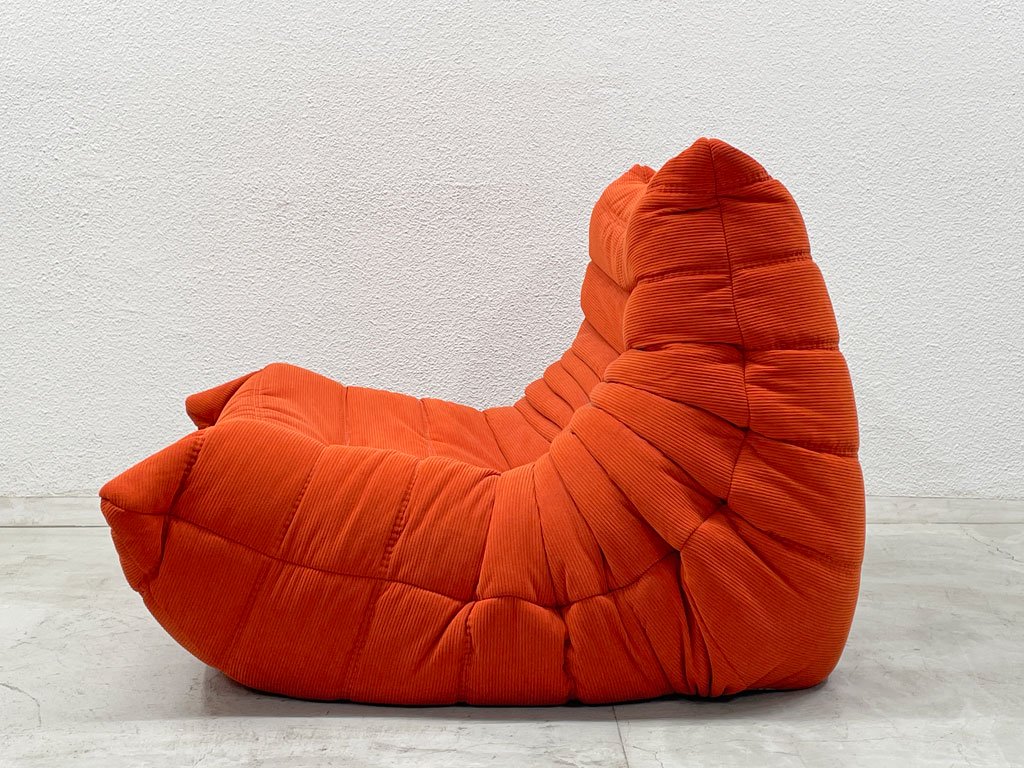 リーンロゼ ligne roset トーゴ TOGO ソファ 1人掛け オレンジ ファブリック ミッシェル・デュカロワ 展示美品 定価約￥187,000 〓