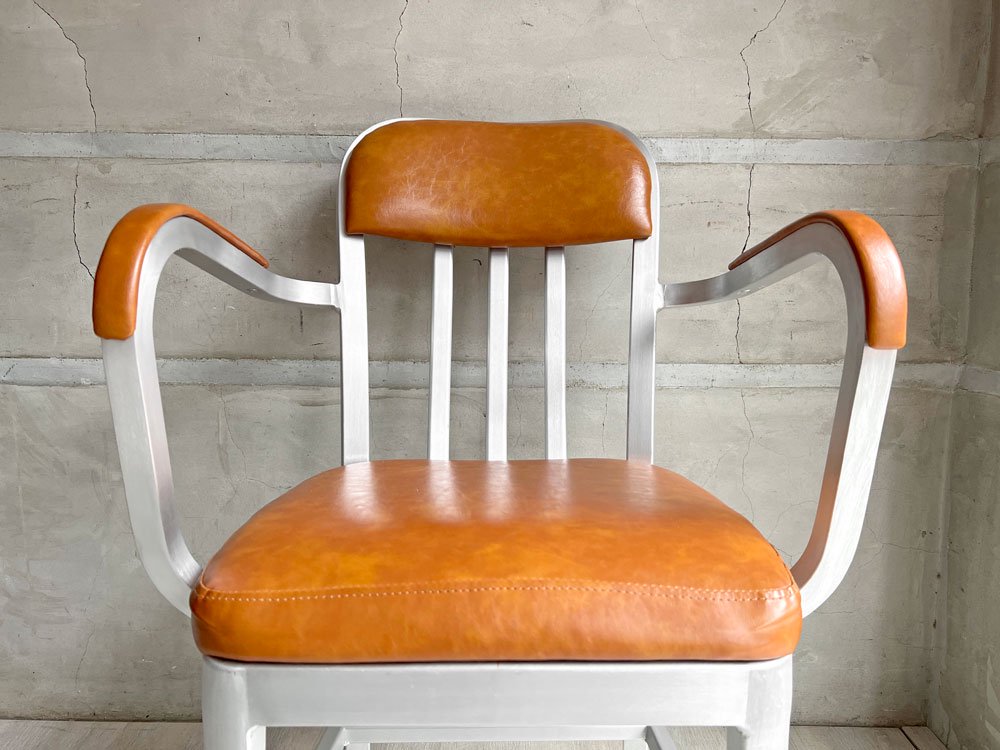 ダルトン DULTON アルミニウム アームチェア ALUMINUM ARM CHAIR ダイニングチェア ネイビーチェア PVCレザー 定価￥36,300- ♪