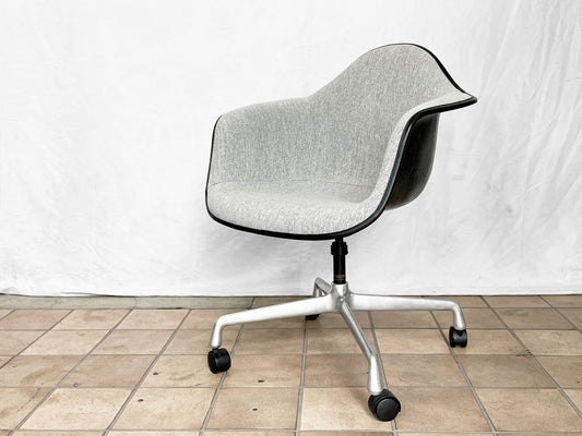 ハーマンミラー Herman Miller アームシェルチェア セカンド 2nd アプホルスター ファブリック ユニバーサルベース キャスター 昇降 C&R 希少 ◇