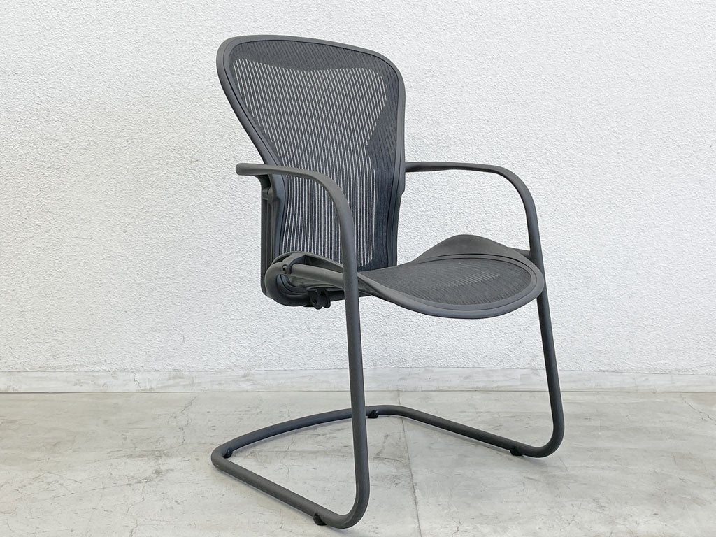 ハーマンミラー Herman Miller アーロン サイドチェア Aeron Side Chair クラシックカーボン カンチレバー 廃盤 \100,440- B 〓